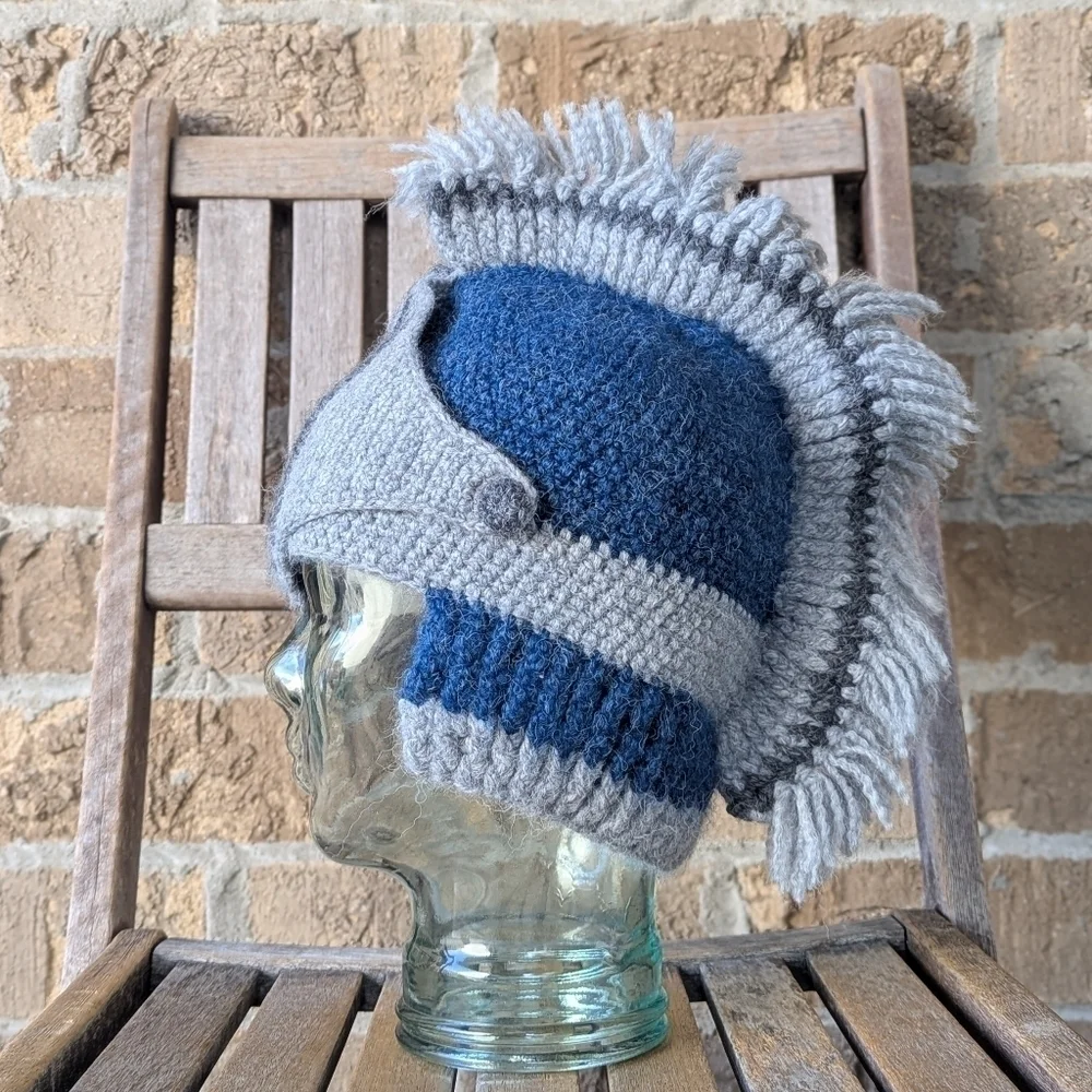 Garnet Hill Knit Character Novelty Hat Kids Gray Blue Mohawk